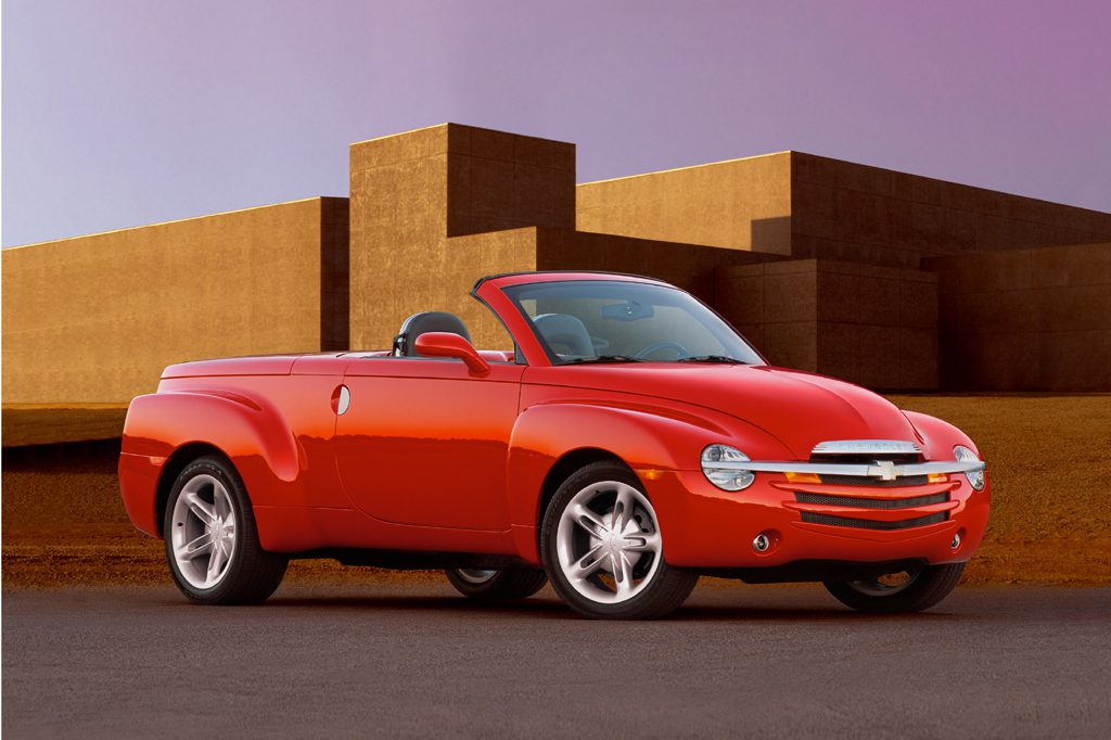 Research 2003
                  Chevrolet SSR pictures, prices and reviews