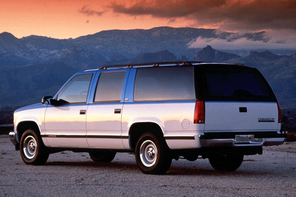 1993 chevy suburban 2500 specs