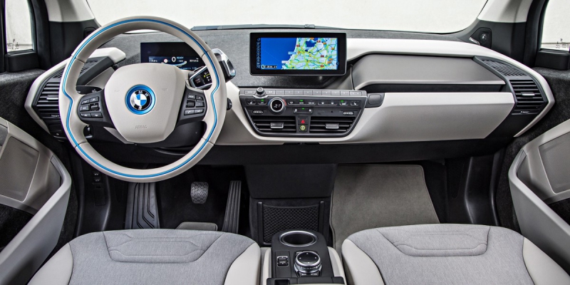 2018 BMW i3 | Consumer Guide Auto