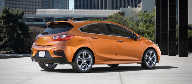 The 2017 Cruze Hatch offers the design, engineering and technolo The 2017 Cruze Hatch offers the design, engineering and technolo