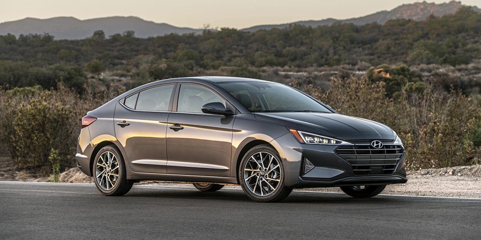 2019 Hyundai Elantra | Consumer Guide Auto