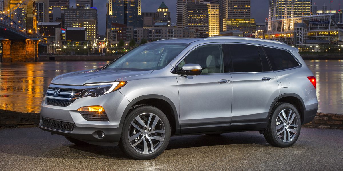 2017 Honda Pilot | Consumer Guide Auto