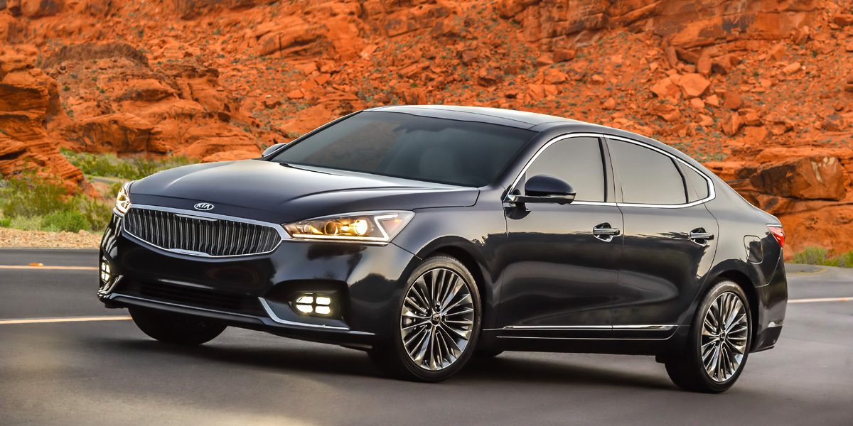 2018 Kia Cadenza | Consumer Guide Auto