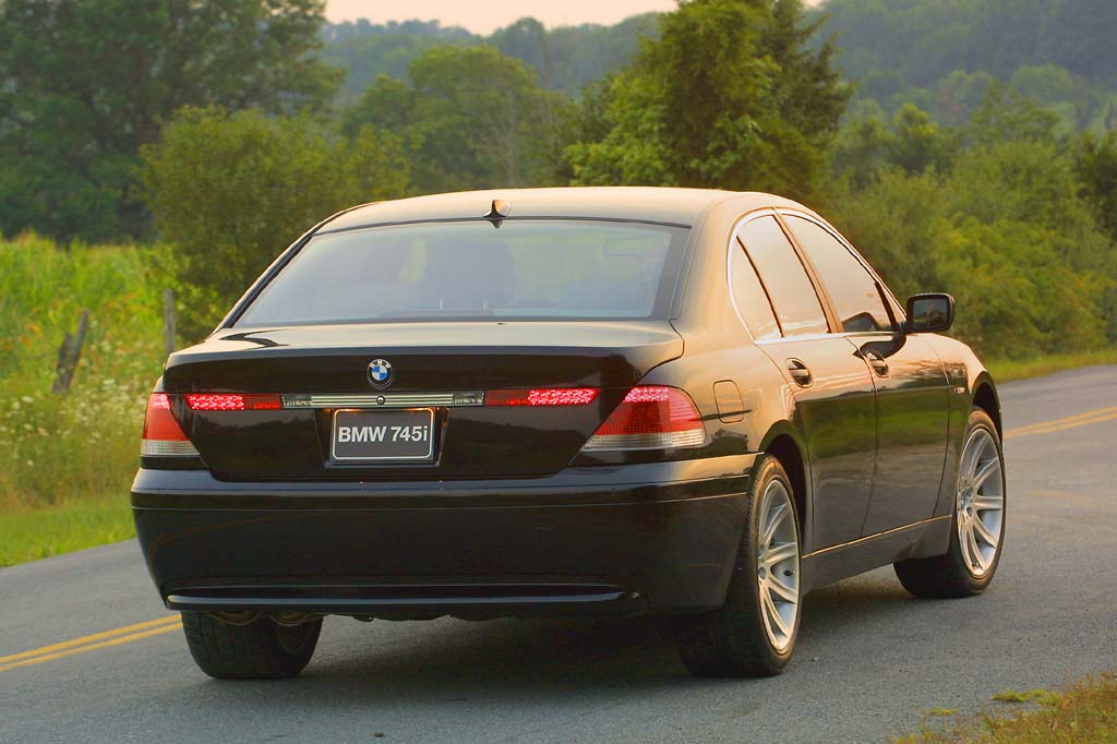 2003 bmw 745il