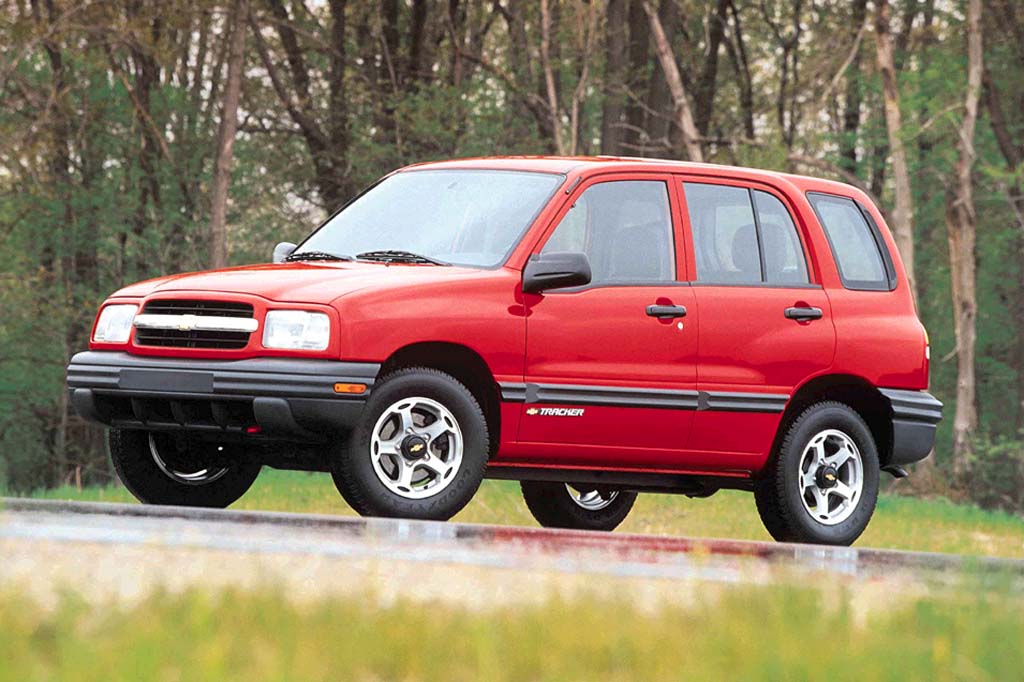 1999 04 Chevrolet Tracker Consumer Guide Auto