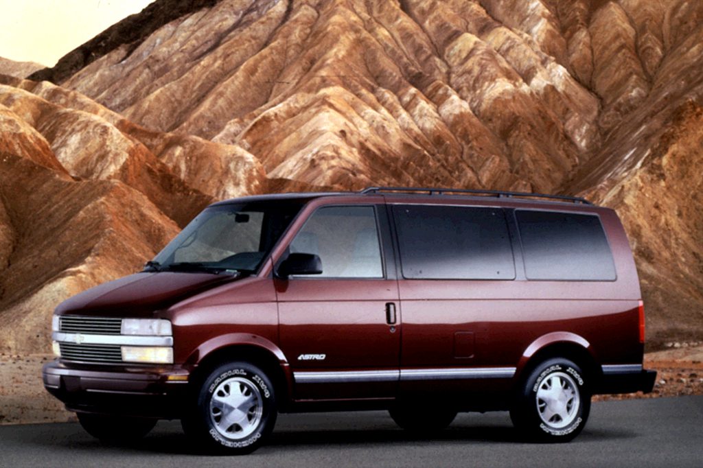 1990 05 Chevrolet Astro Consumer Guide Auto