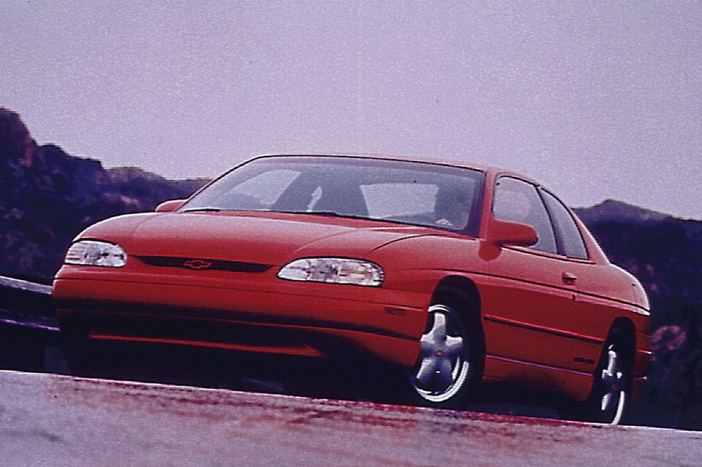 Splash Shield For 95-2001 Chevrolet Lumina 95-99 Monte Carlo Front Right Side