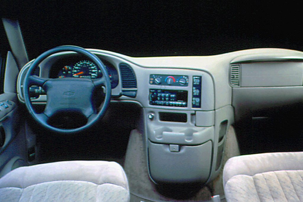 2000 chevrolet astro passenger van