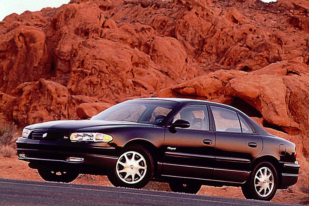 1997-04 Buick Regal  Consumer Guide Auto
