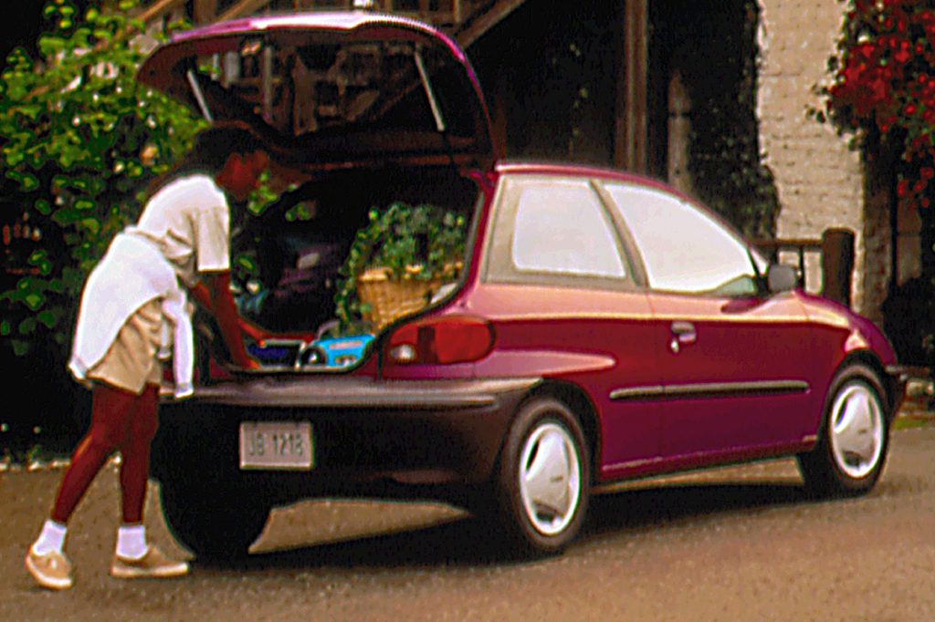1995 01 Geo Chevrolet Metro Consumer Guide Auto
