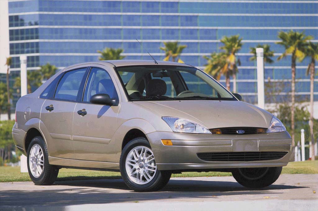 2002 ford focus zx5 hatchback review