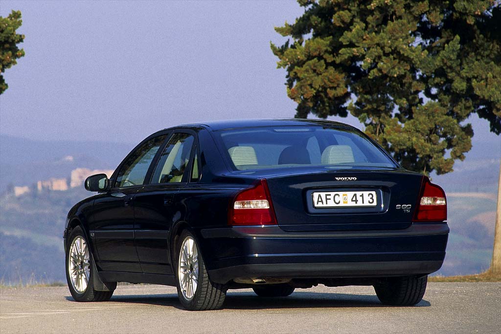 1999 06 Volvo S80 Consumer Guide Auto