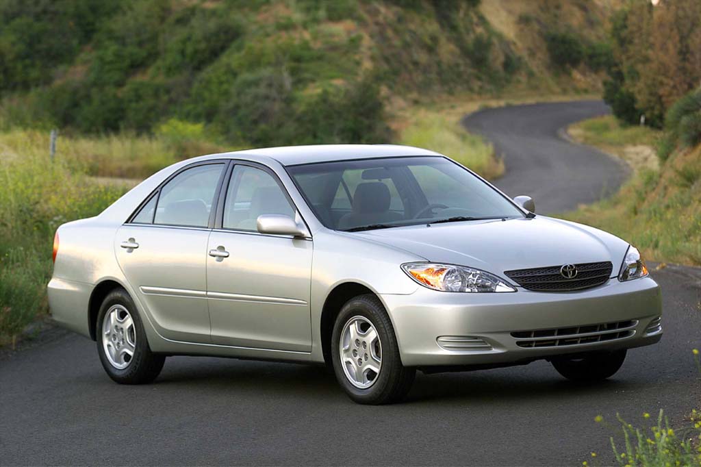 2002-06 Toyota Camry | Consumer Guide Auto