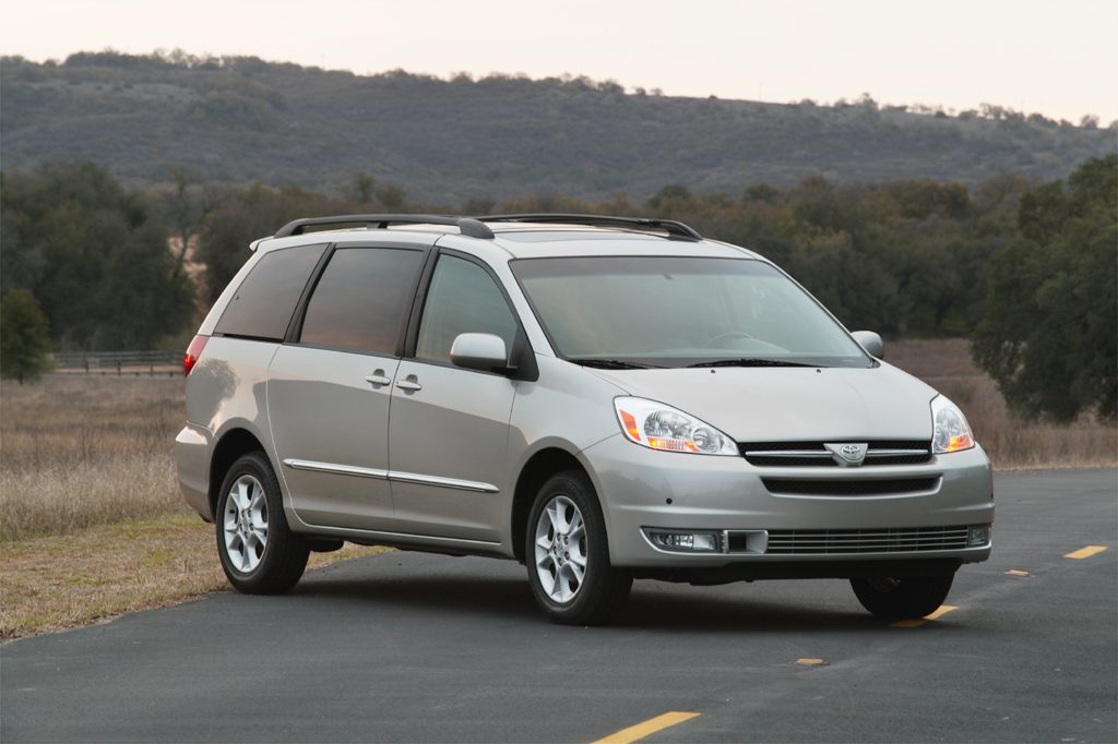 2005 toyota sienna van