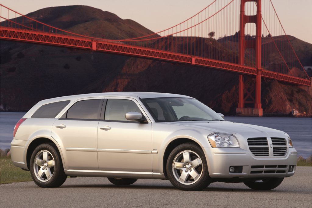 2007 dodge magnum srt8 interior