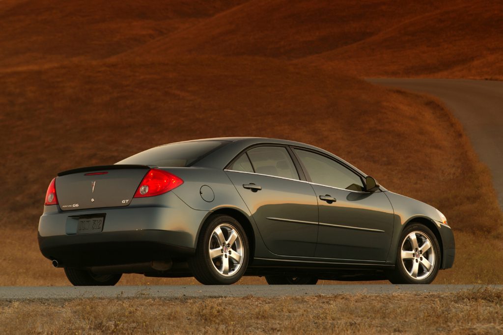 2007 pontiac g6 leaking antifreeze