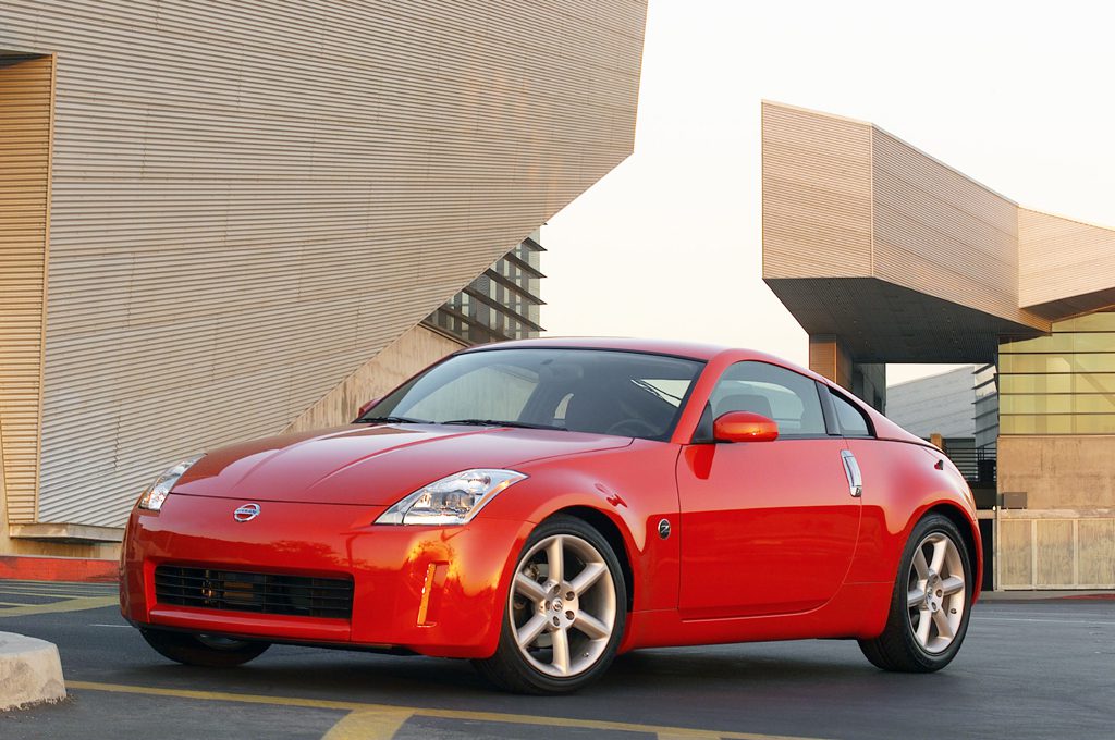 2004 nissan 350z hatchback