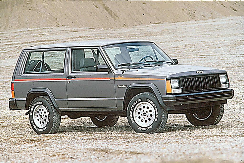 1990-96 Jeep Cherokee | Consumer Guide Auto jeep cherokee xj cargo dimentions 