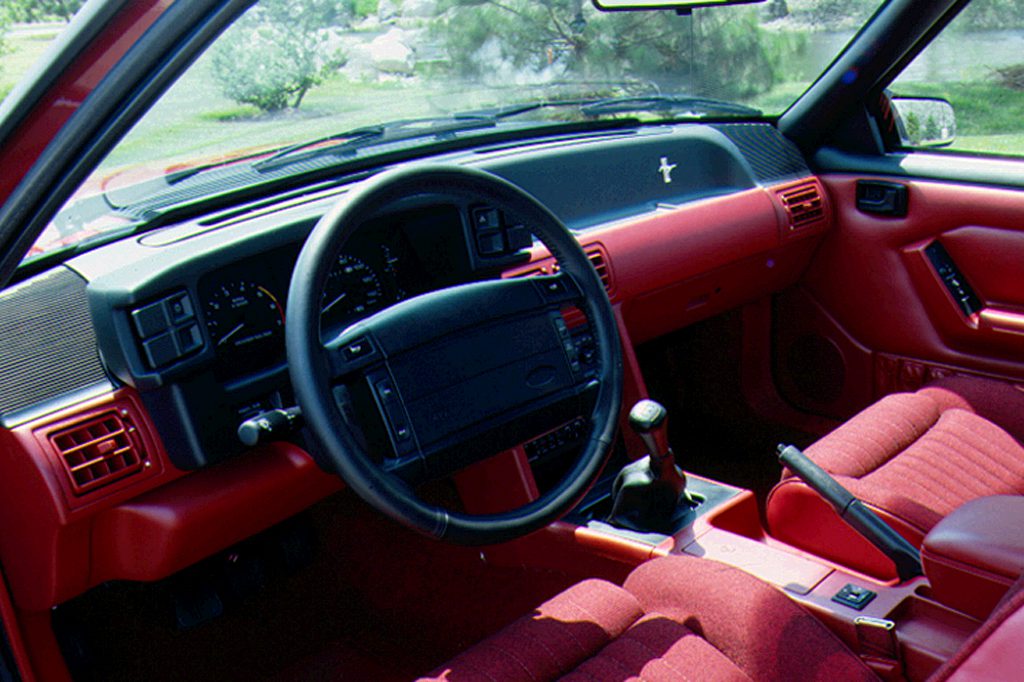 1993 mustang convertible interior