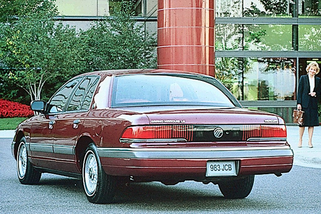 1992 11 Mercury Grand Marquis Consumer Guide Auto