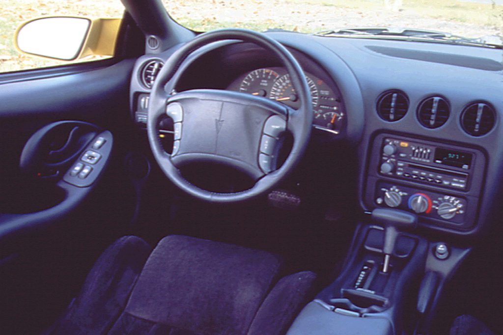 2002 pontiac firebird interior