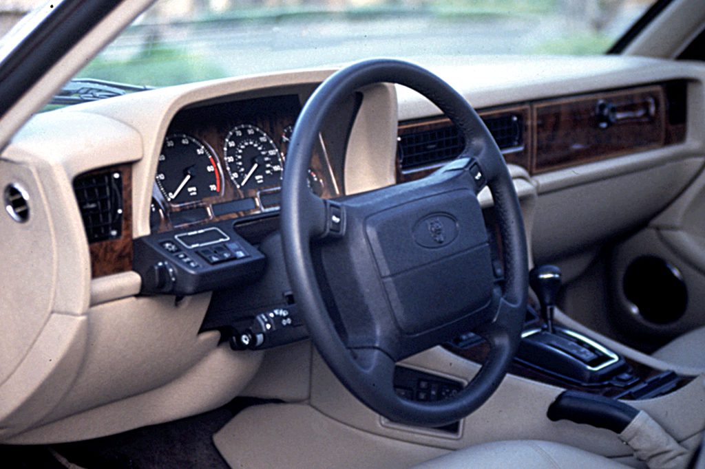 1990 94 Jaguar Xj6 Xj12 Consumer Guide Auto
