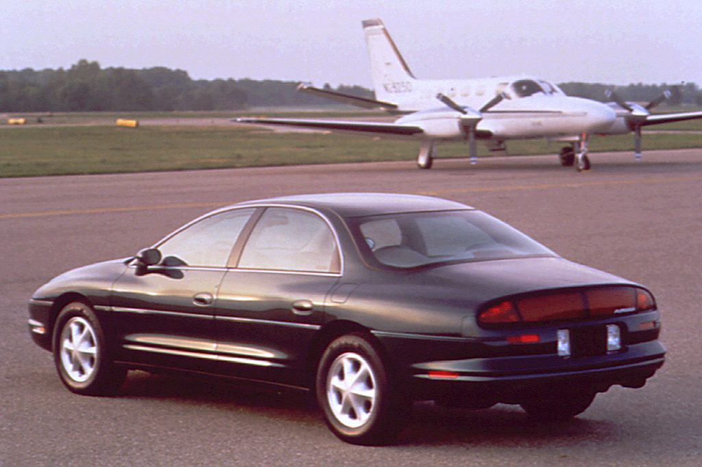 1995 99 Oldsmobile Aurora Consumer Guide Auto