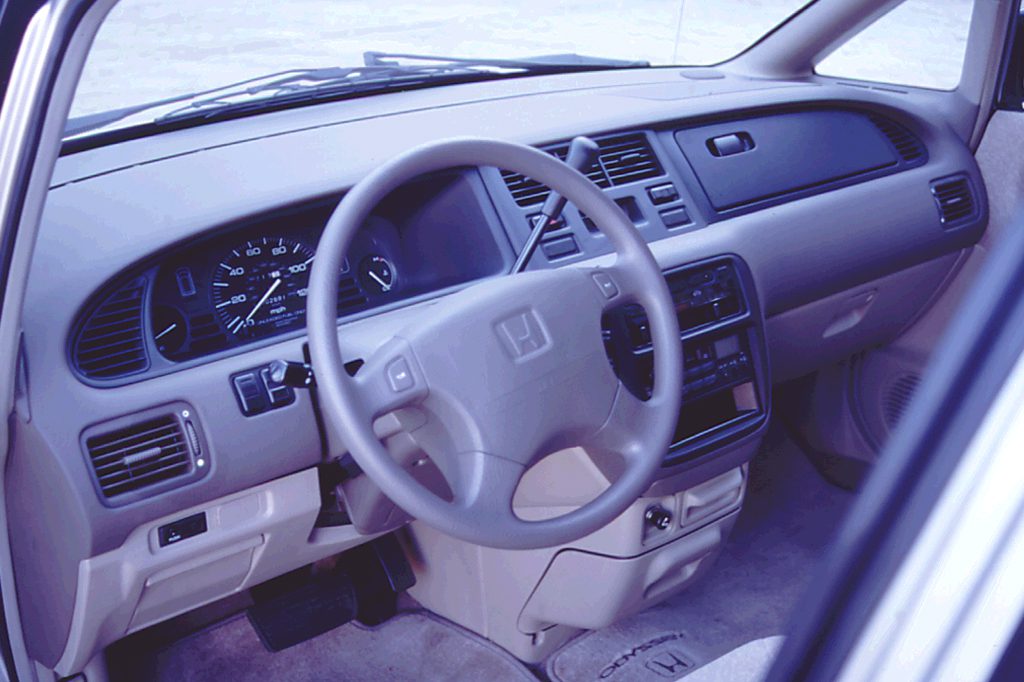 1995-98 Honda Odyssey | Consumer Guide Auto