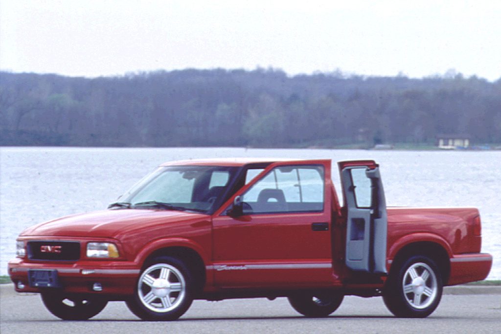 1994-04 GMC Sonoma  Consumer Guide Auto