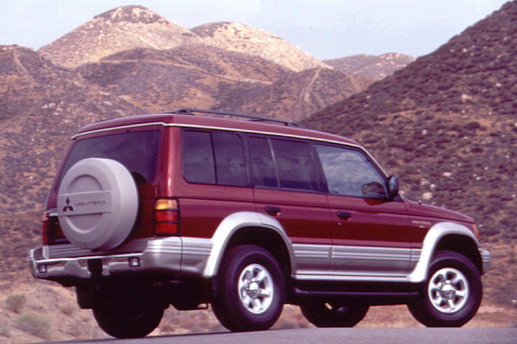 1992 Mitsubishi Montero Specs, Price, MPG & Reviews