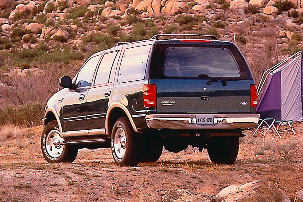 1998 ford expedition xlt towing capacity