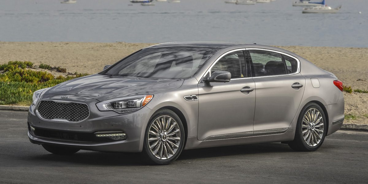 2015 Kia K900 Best Buy