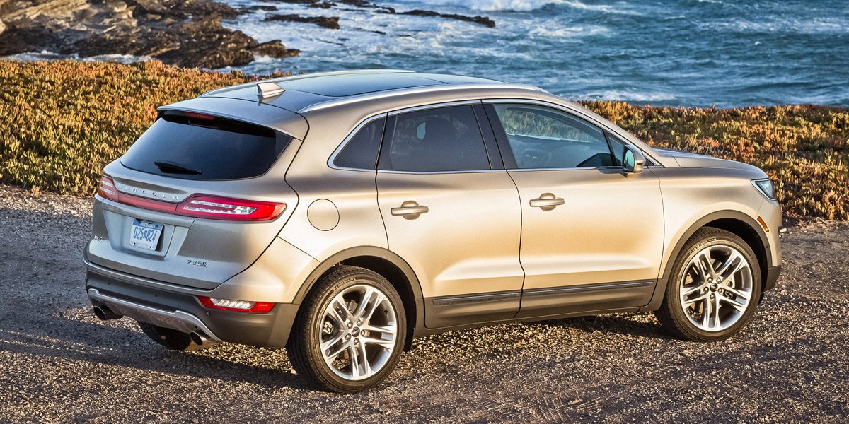 2015 Lincoln MKC | Consumer Guide Auto