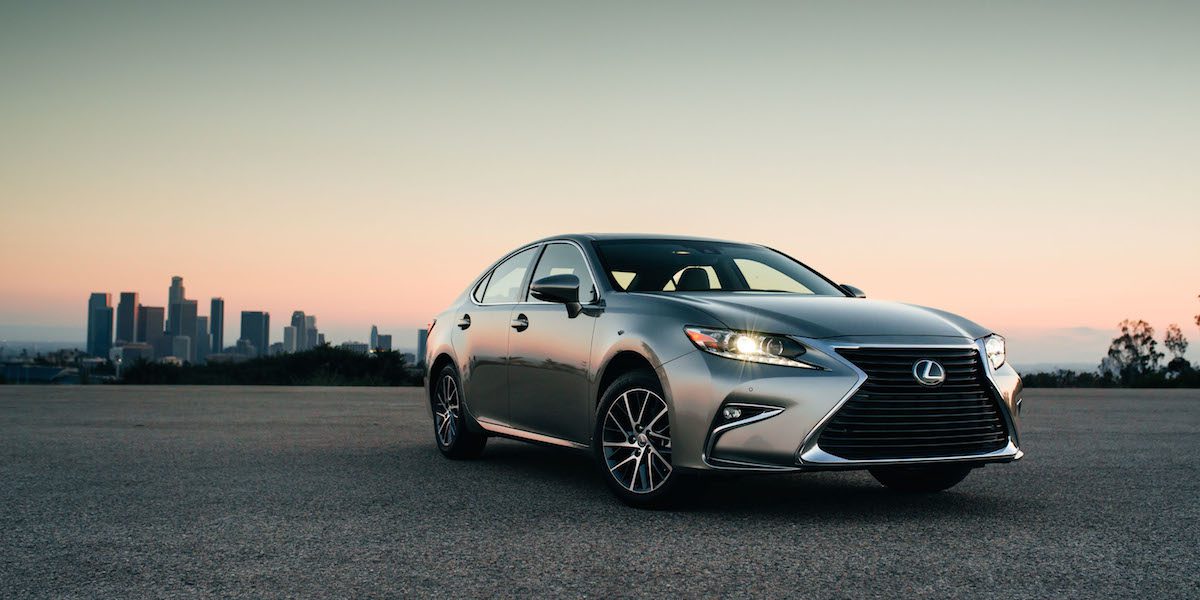 2016 Lexus ES