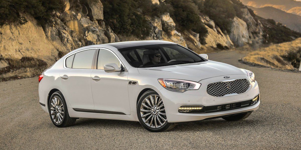 2016 Kia K900 Best Buy