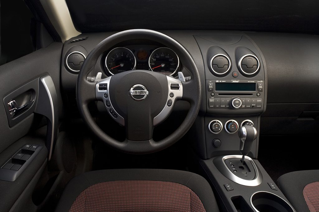 Nissan Rogue 2011 Interior