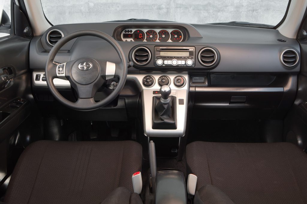 2008 scion xb interior