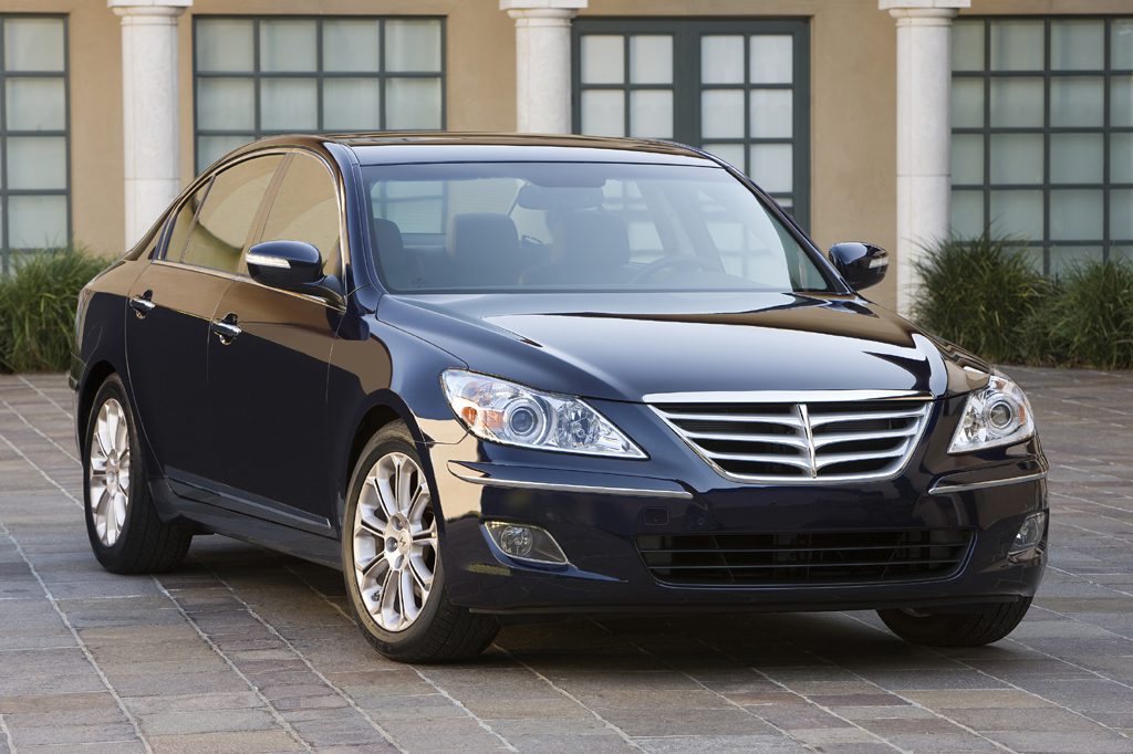 Hyundai Genesis Sedan 2011