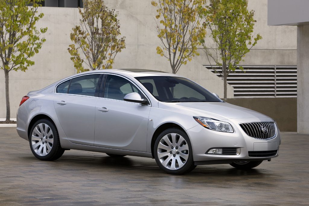 2011-14 Buick Regal  Consumer Guide Auto