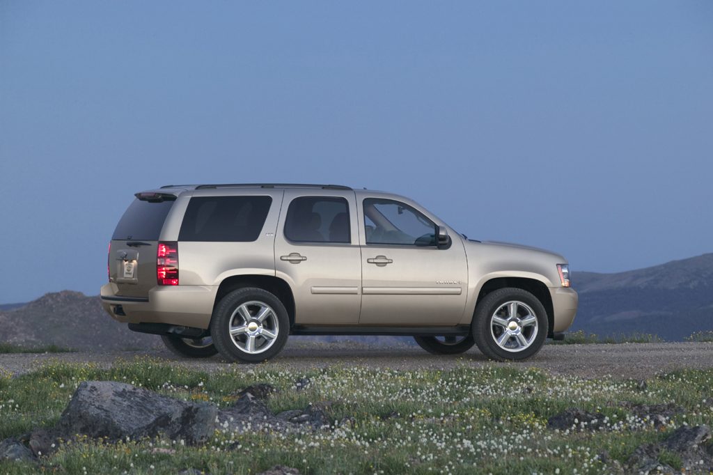 2011 chevy tahoe running boards