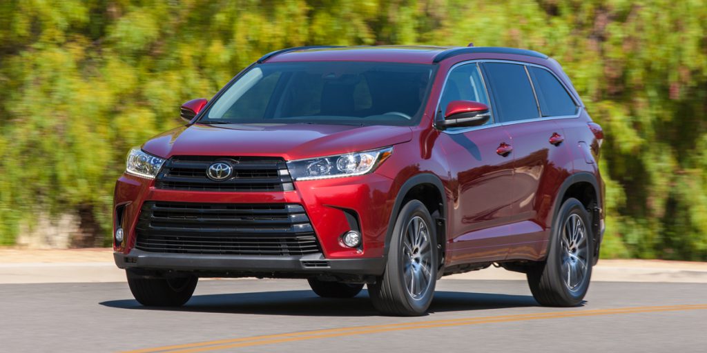 2018 Toyota Highlander Best Buy Review | Consumer Guide Auto