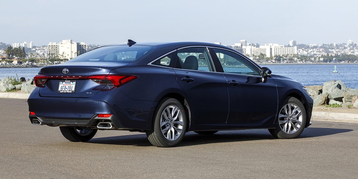 2019 Toyota Avalon XLE