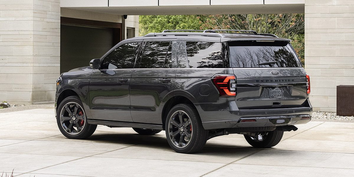 2022 Ford Expedition Stealth Edition Performance Package