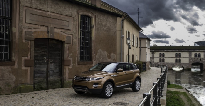 Land Rover Archives | Consumer Guide Auto