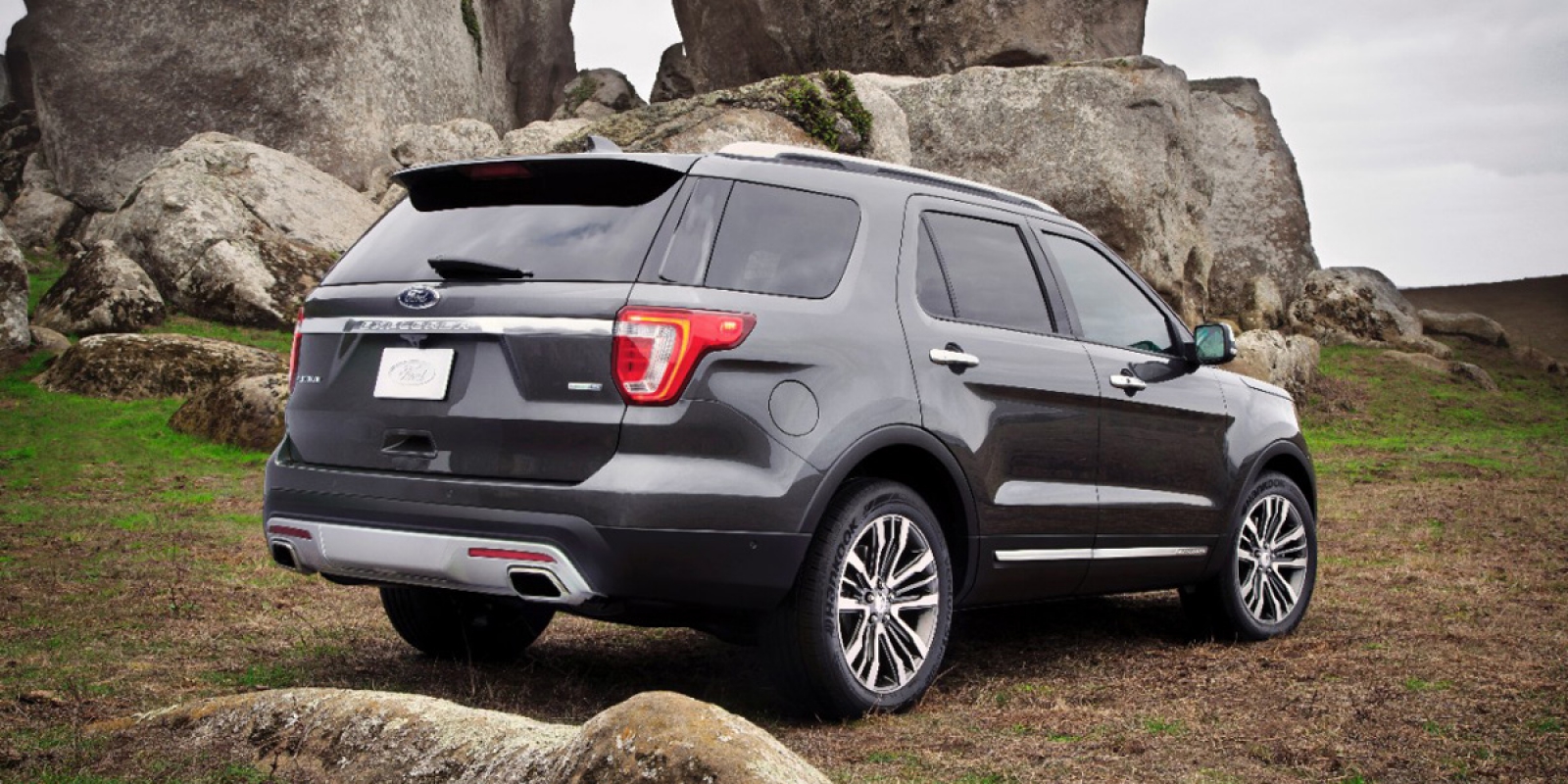 2016 Ford Explorer | Consumer Guide Auto