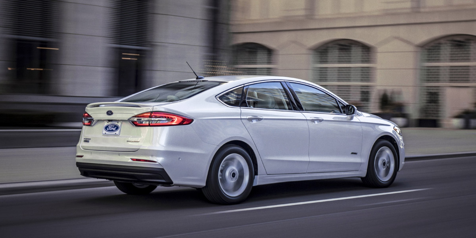 2019 Ford Fusion | Consumer Guide Auto