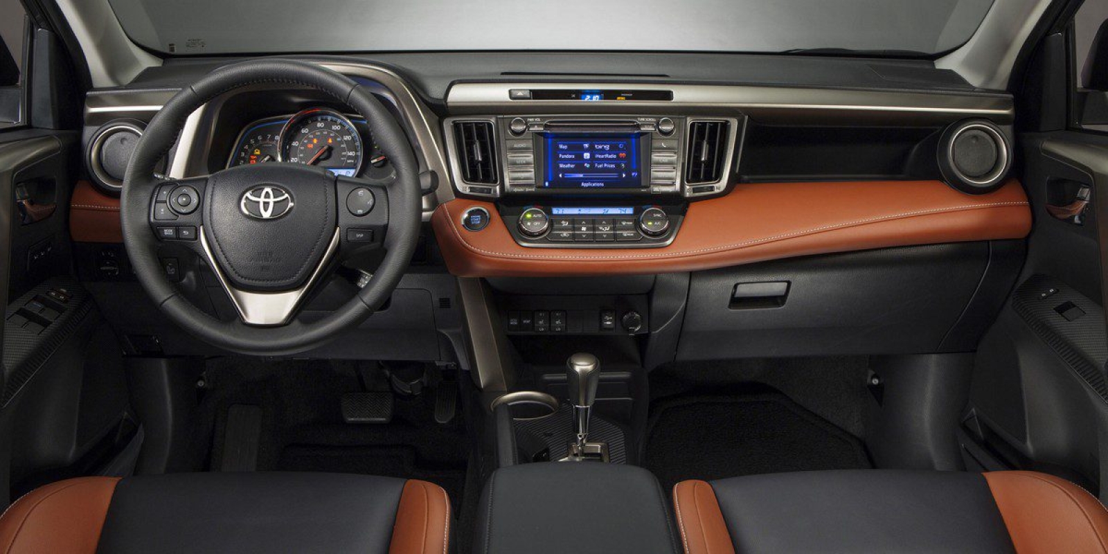 2014 Toyota RAV4 | Consumer Guide Auto