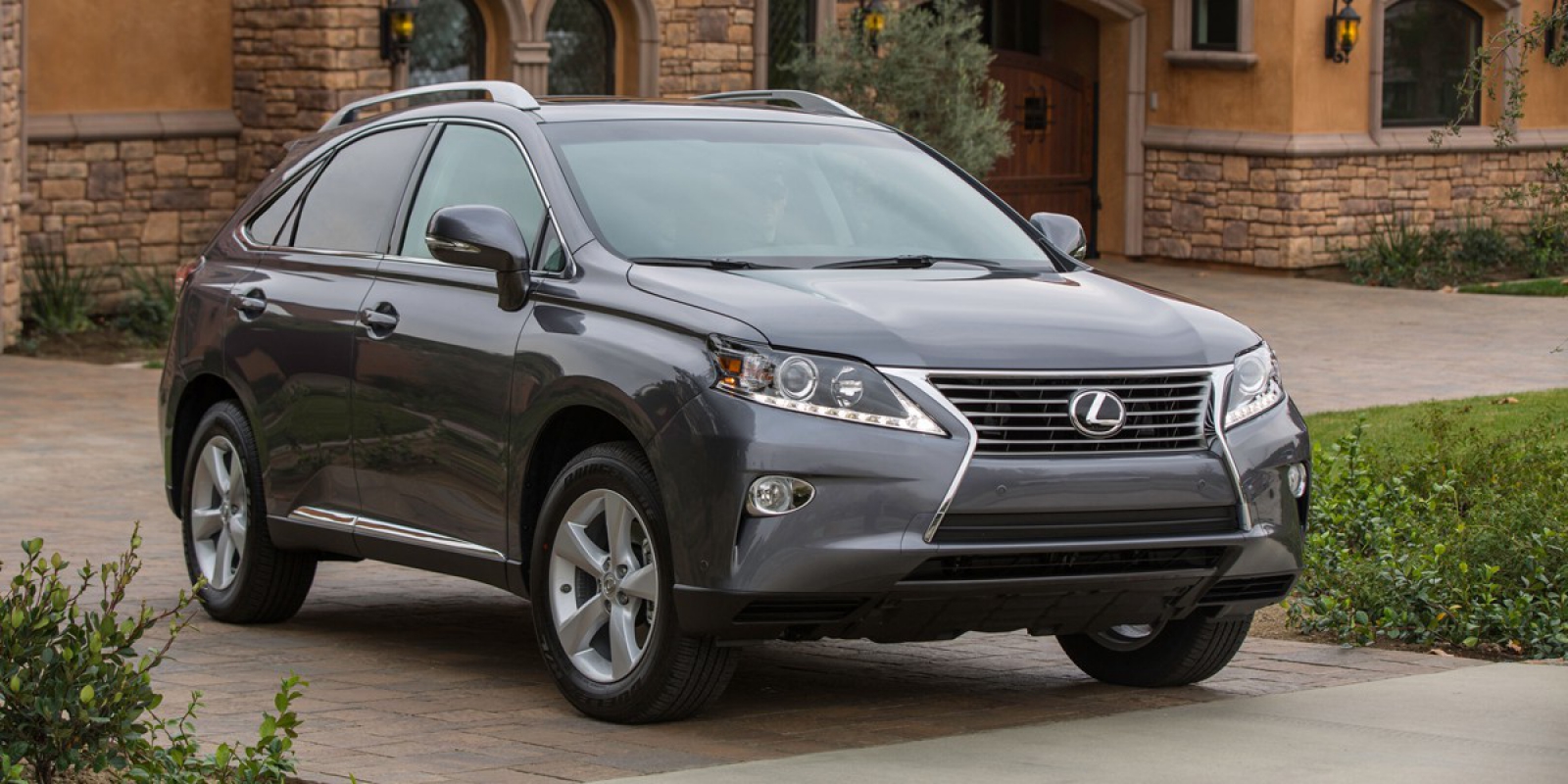 2014 Lexus RX Consumer Guide Auto pickleburg-2025-lexus-mario-roy