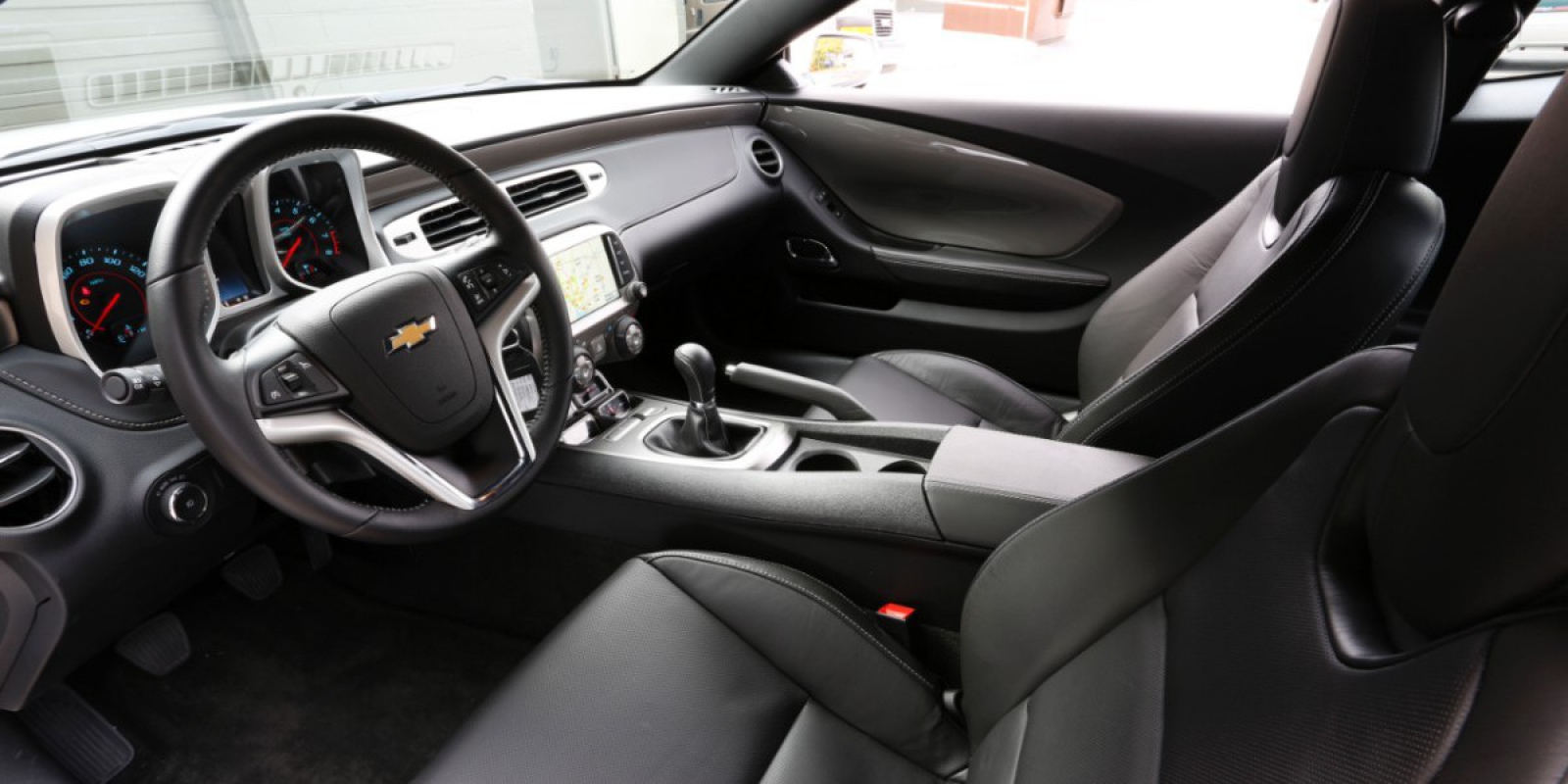 2015 Chevrolet Camaro | Consumer Guide Auto