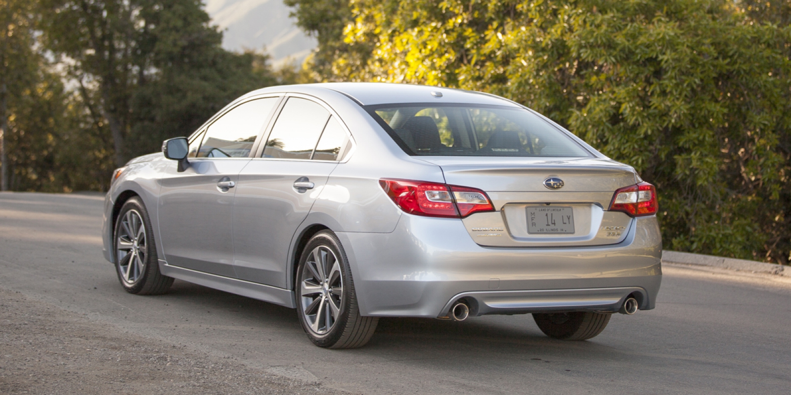 2015 Subaru Legacy Consumer Guide Auto